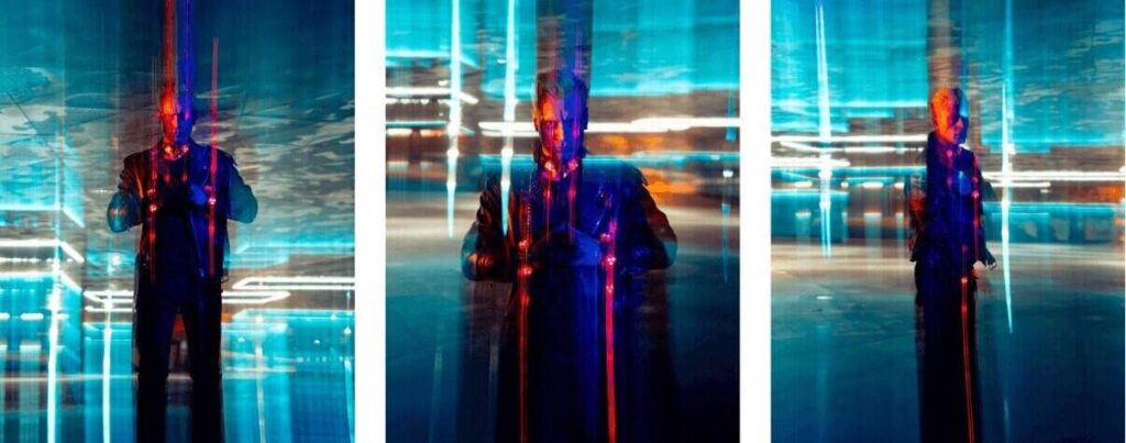 Cyberpunk-Porträtsequenz mit blauen Lichtstreifen, direkt in der Kamera mit SZ Filters erzeugt